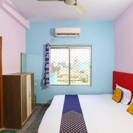 Hotel Alaka Пури Екстериор снимка