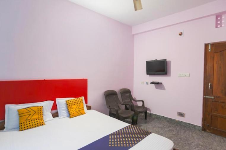 Hotel Alaka Пури Екстериор снимка